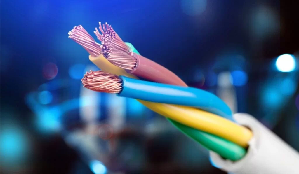 نکات طلایی برای تشخیص سیم فاز و نول بدون نیاز به دستگاه تخصصی